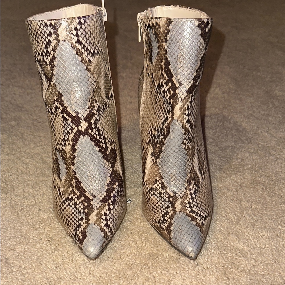 Snakeskin Pattern Ankle Boots Size 6.5